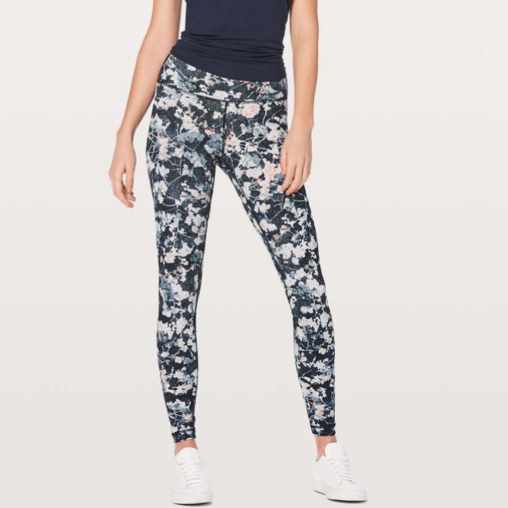 Lululemon wunder under